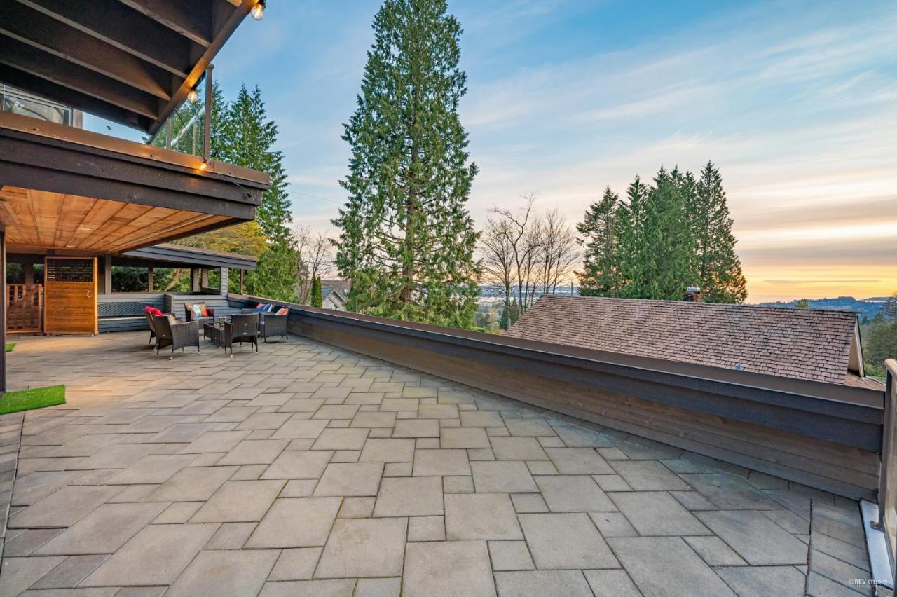 Seymour Private Bedroom, Ensuite Bathroom With Shared Pool, Hot Tub With Views شمال فانكوفر المظهر الخارجي الصورة