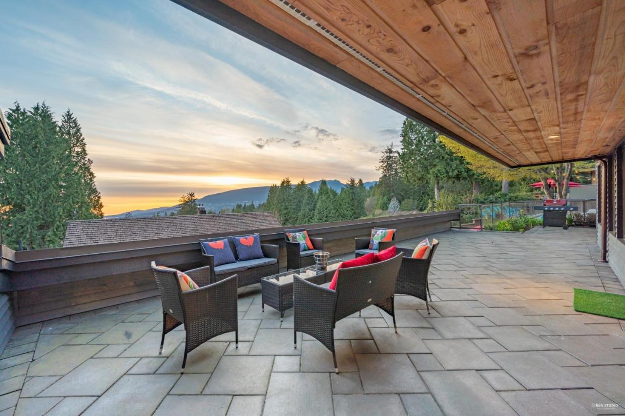 Seymour Private Bedroom, Ensuite Bathroom With Shared Pool, Hot Tub With Views شمال فانكوفر المظهر الخارجي الصورة