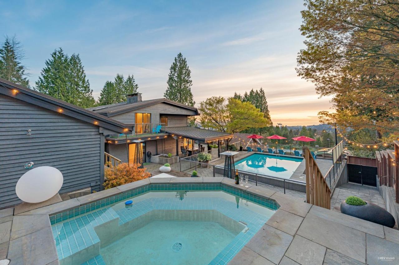 Seymour Private Bedroom, Ensuite Bathroom With Shared Pool, Hot Tub With Views شمال فانكوفر المظهر الخارجي الصورة