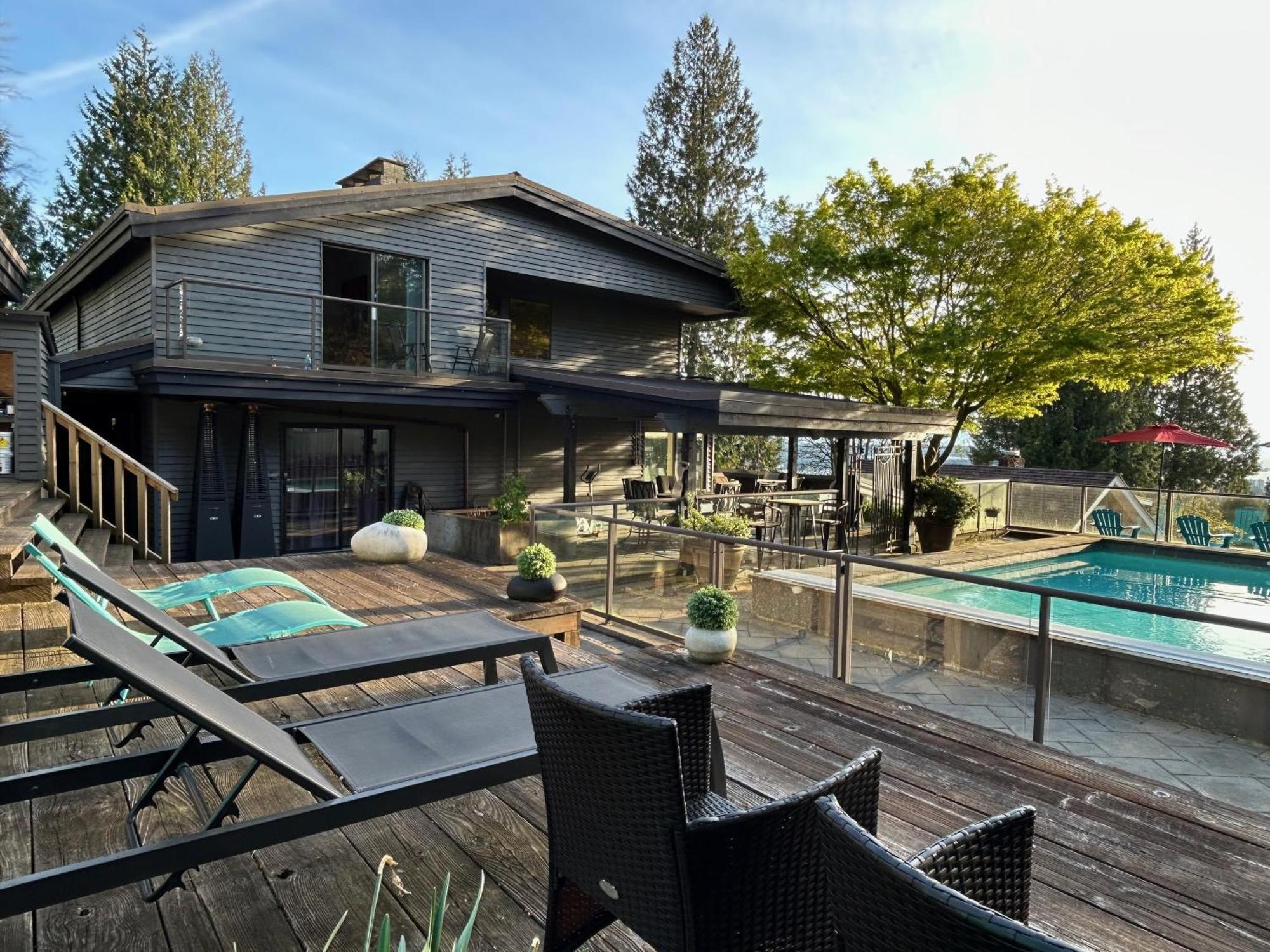 Seymour Private Bedroom, Ensuite Bathroom With Shared Pool, Hot Tub With Views شمال فانكوفر المظهر الخارجي الصورة