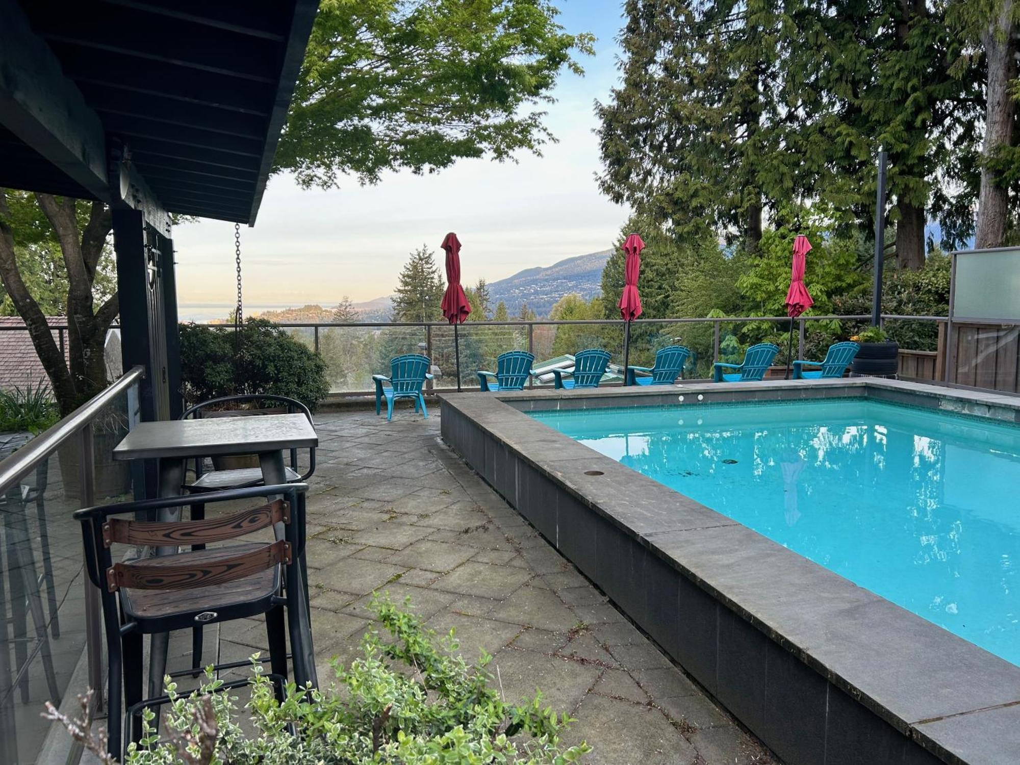 Seymour Private Bedroom, Ensuite Bathroom With Shared Pool, Hot Tub With Views شمال فانكوفر المظهر الخارجي الصورة