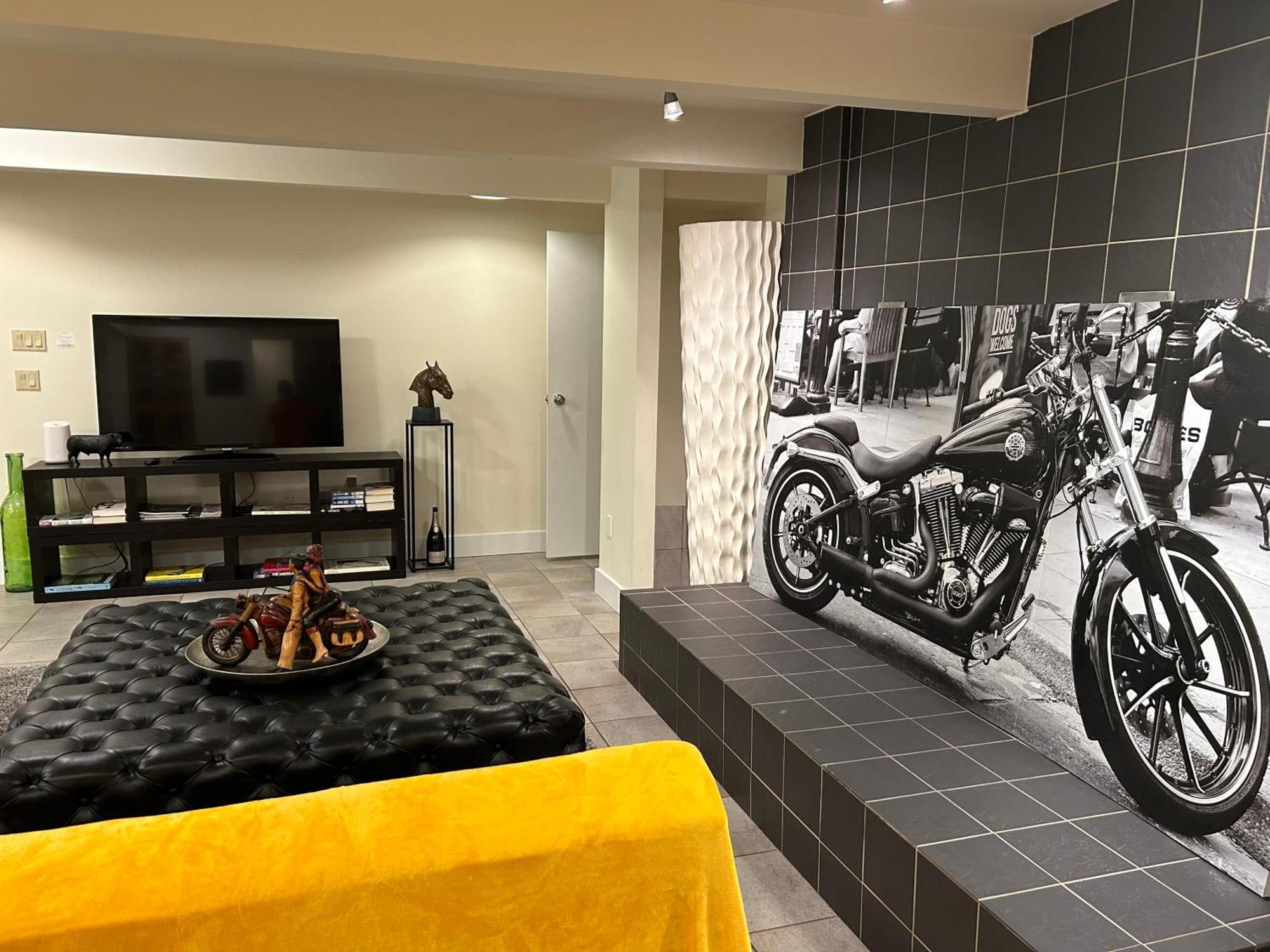 Seymour Private Bedroom, Ensuite Bathroom With Shared Pool, Hot Tub With Views شمال فانكوفر المظهر الخارجي الصورة