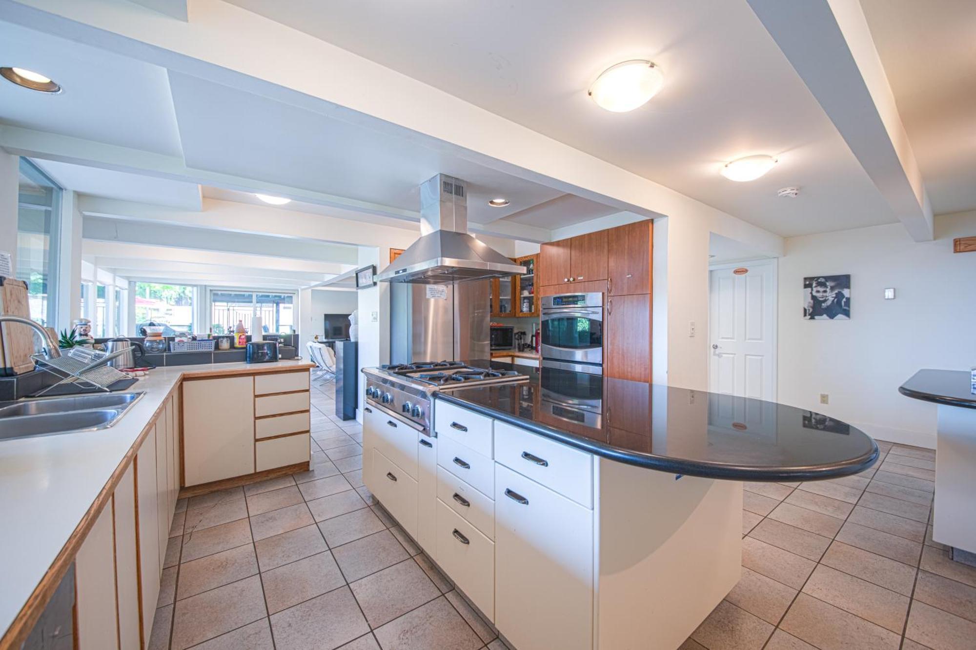 Seymour Private Bedroom, Ensuite Bathroom With Shared Pool, Hot Tub With Views شمال فانكوفر المظهر الخارجي الصورة