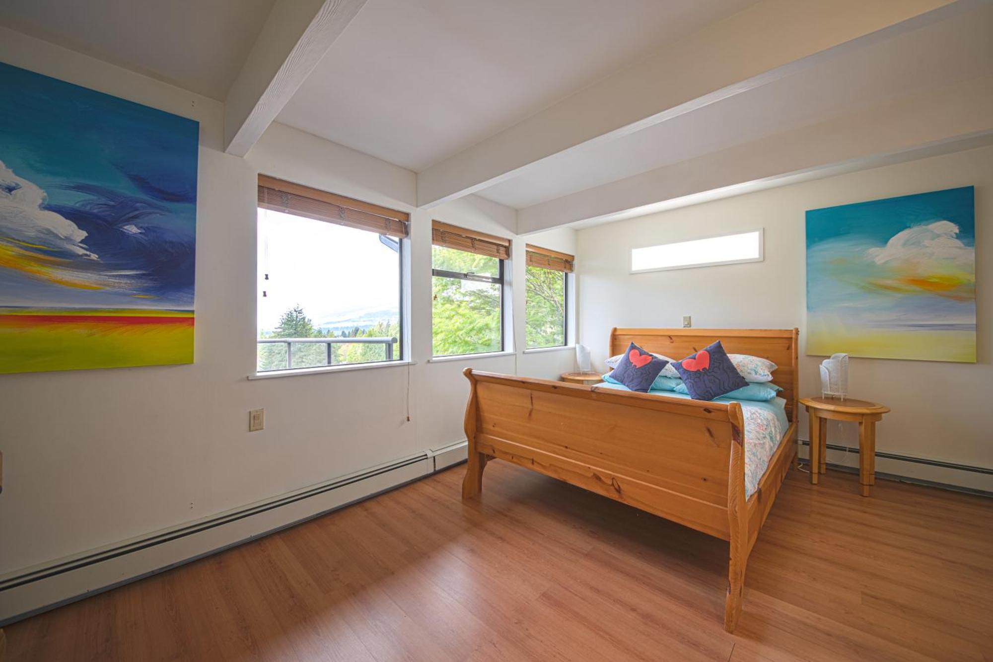 Seymour Private Bedroom, Ensuite Bathroom With Shared Pool, Hot Tub With Views شمال فانكوفر المظهر الخارجي الصورة