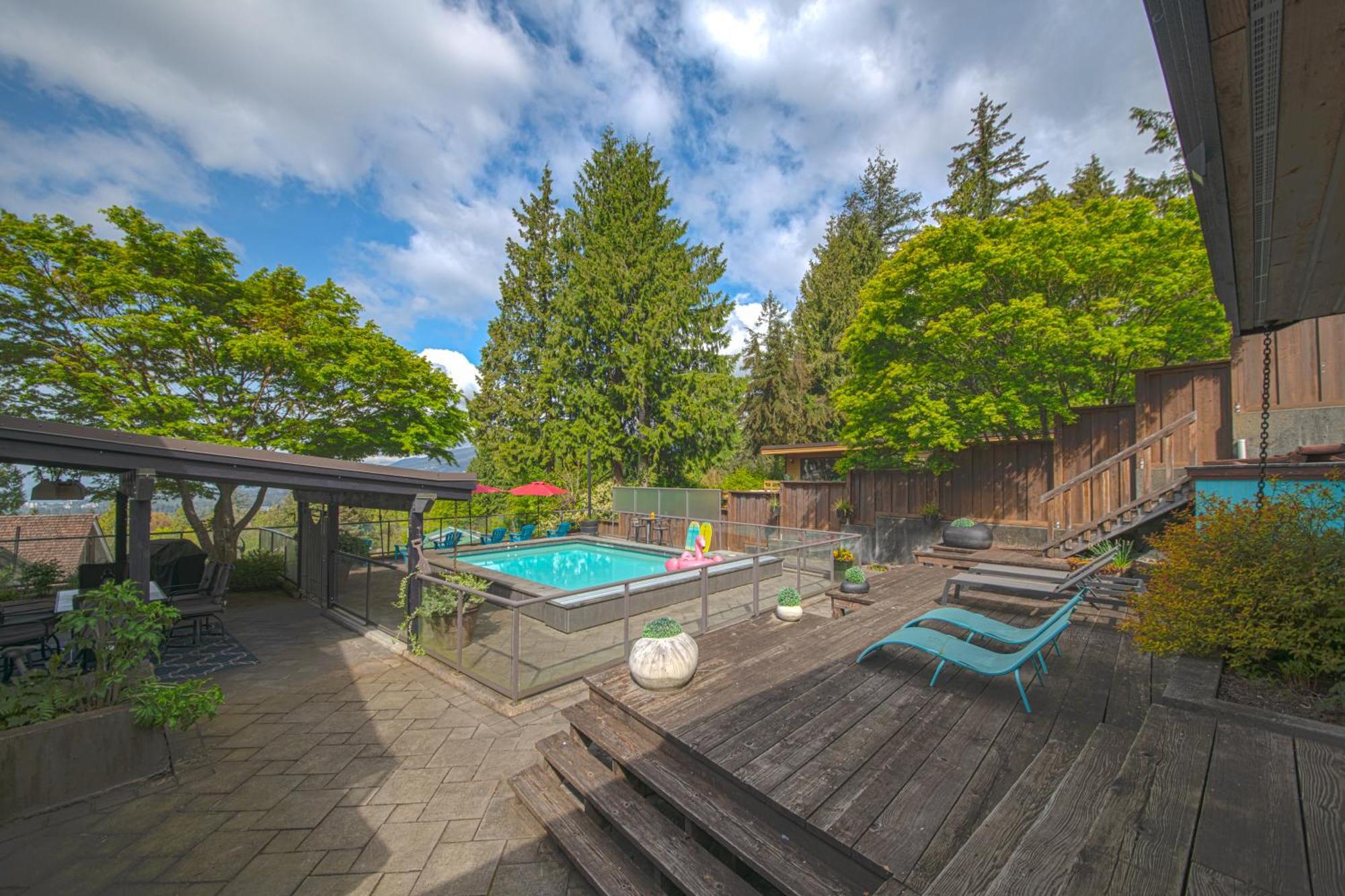 Seymour Private Bedroom, Ensuite Bathroom With Shared Pool, Hot Tub With Views شمال فانكوفر المظهر الخارجي الصورة