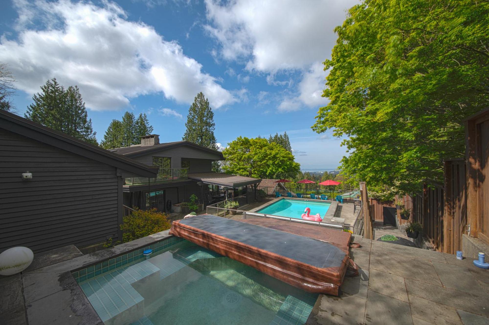Seymour Private Bedroom, Ensuite Bathroom With Shared Pool, Hot Tub With Views شمال فانكوفر المظهر الخارجي الصورة